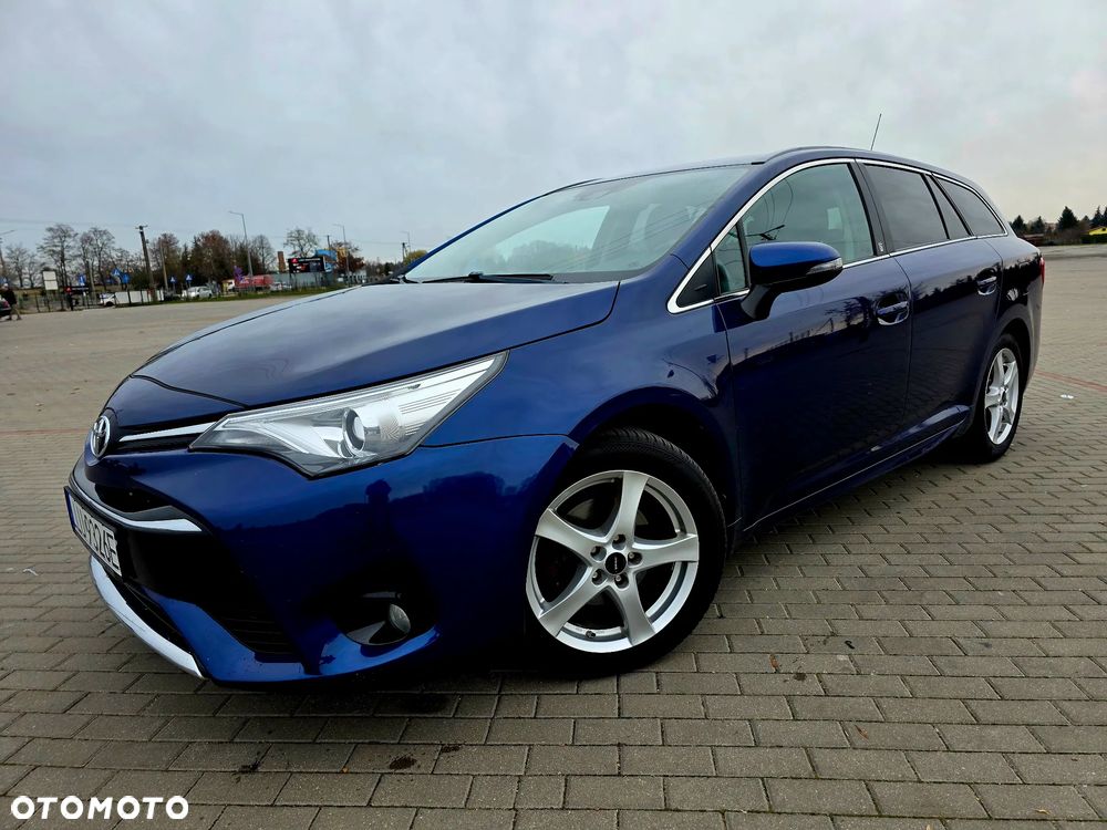 Toyota Avensis Touring Sports 1.8 Multidrive S Comfort - 2