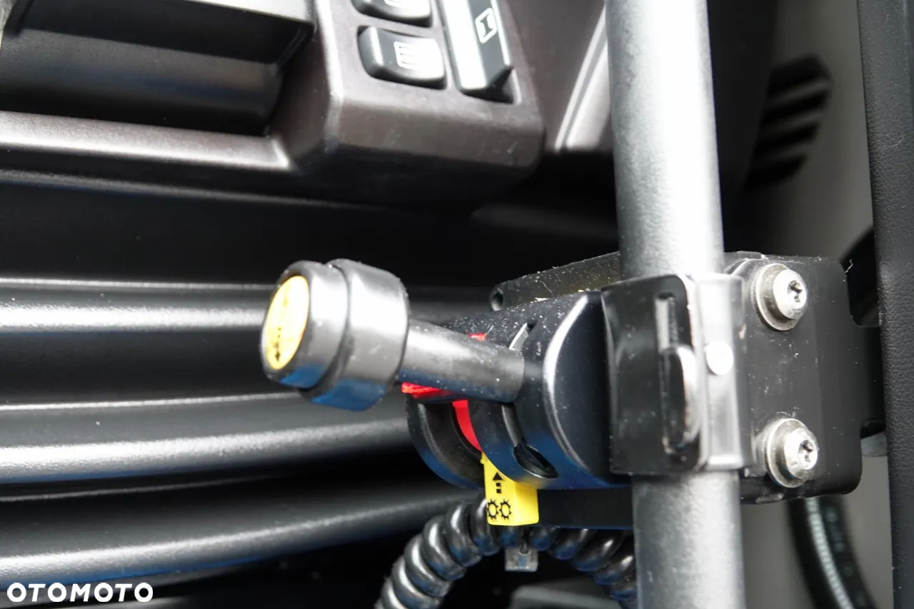 Scania R 500 / RETARDER / NISKA KABINA / CAŁA NA PODUSZKACH / HYDRAULIKA / PO KONTRAKCIE SERWISOWYM - 24