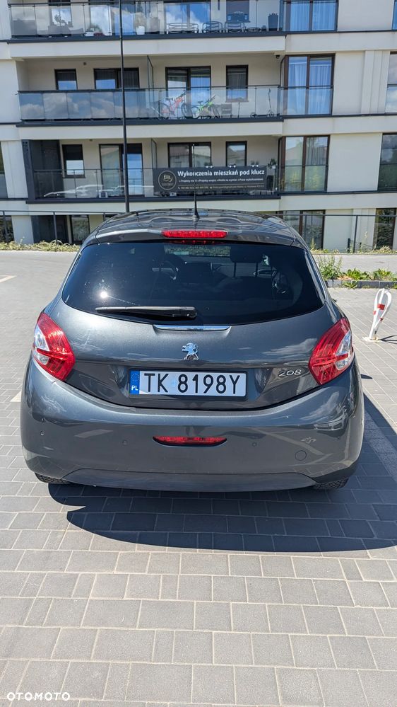 Peugeot 208 1.2 PureTech Allure - 18