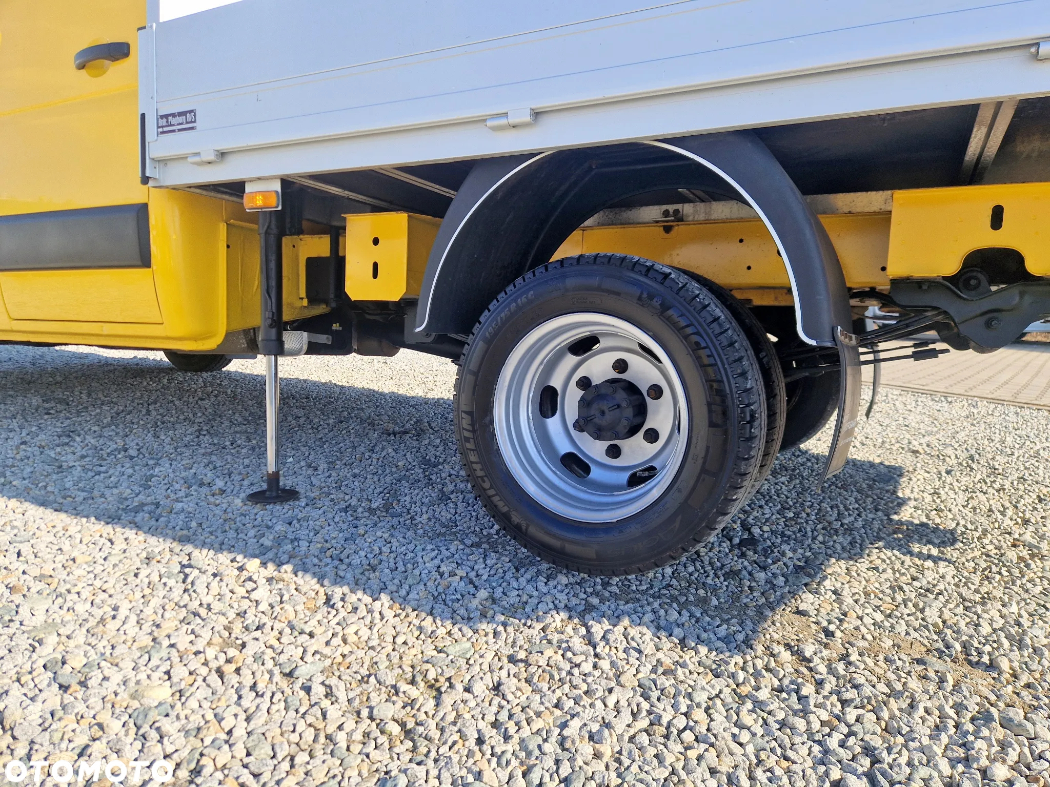 Renault MASTER 2,3 DCI 145 KONNA DOKA BRYGADÓWKA 7 OSOBOWA HDS HIAB 1000KG KLIMA 3,3M SKRZYNIA 104T/KM PRZEBIEGU GWARANCJA BLIŻNIAKI DO 3,5T - 31