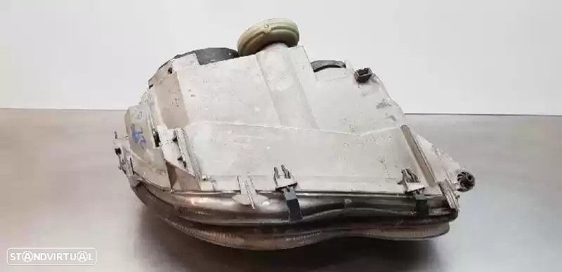 FAROL ESQUERDO MERCEDES-BENZ CLASSE C 2002 -A2038200161 - 3