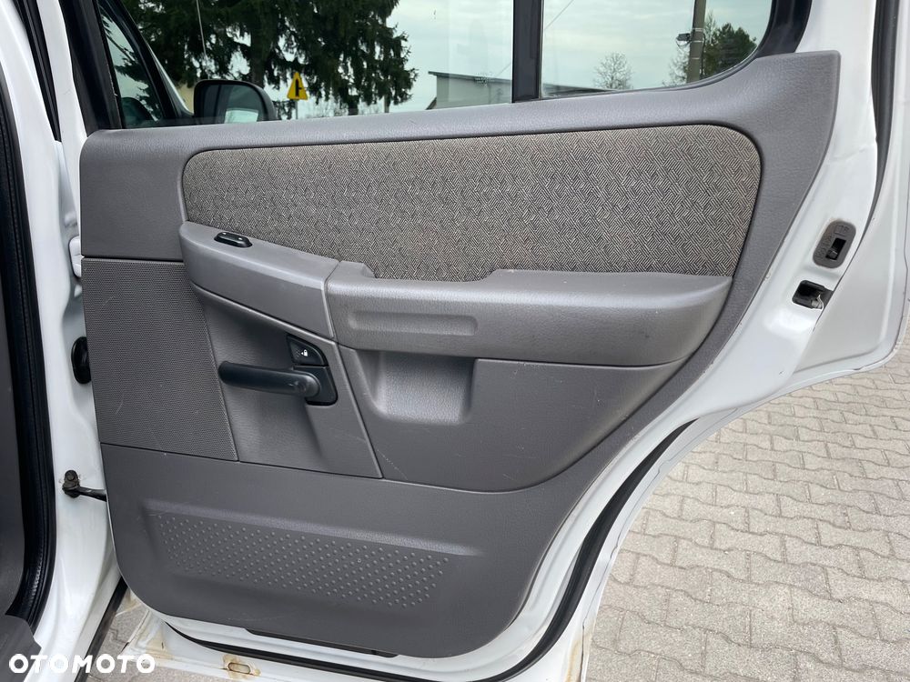 Ford Explorer 4.0 AWD - 19