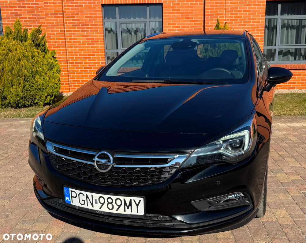Opel Astra 1.6 CDTI Cosmo - 26