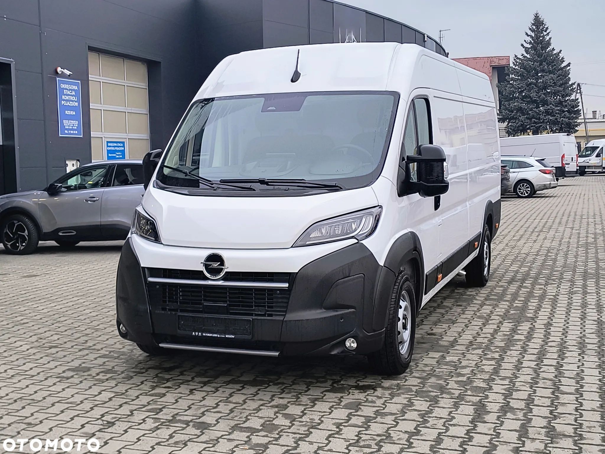 Opel Movano - 1