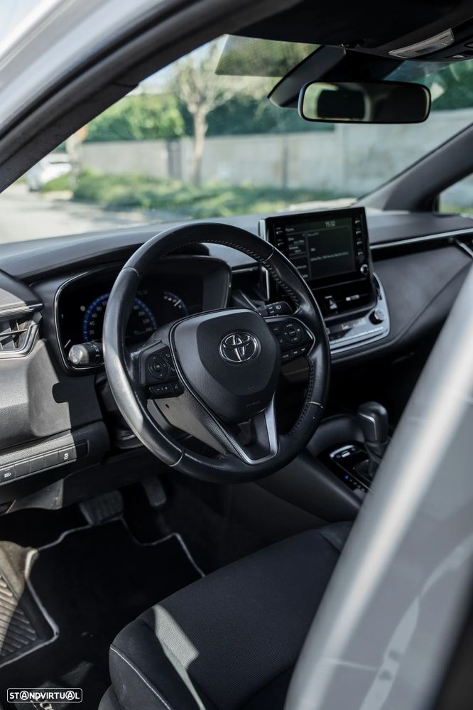 Toyota Corolla 1.8 Hybrid Comfort - 26