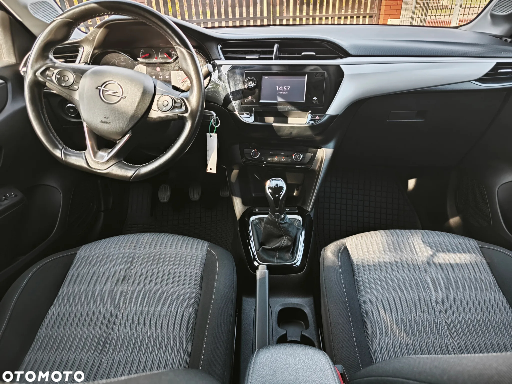 Opel Corsa 1.2 Edition Business Pack S&S - 21