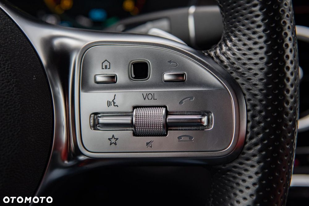 Mercedes-Benz GLC 300 4Matic 9G-TRONIC AMG Line - 40