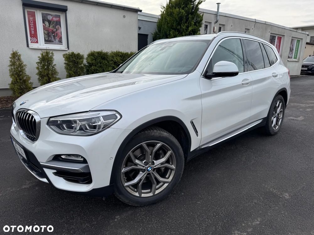 BMW X3 xDrive30i GPF Luxury Line - 4