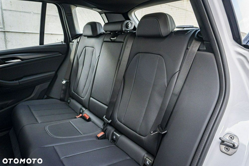 BMW X3 - 18