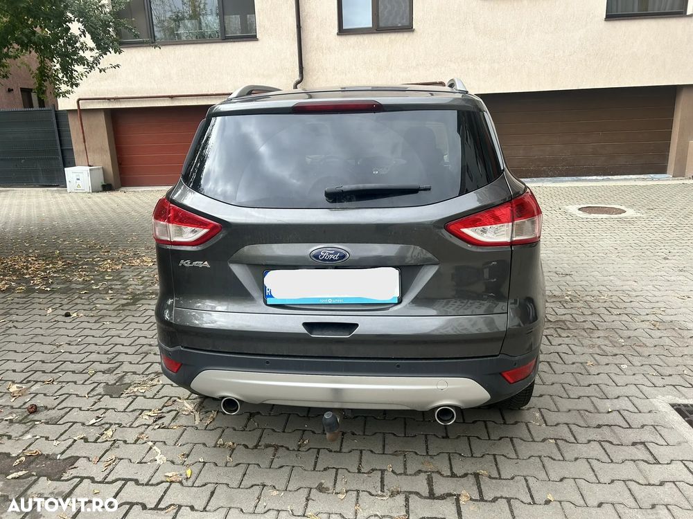 Ford Kuga 2.0 TDCi Powershift 4WD Titanium - 4