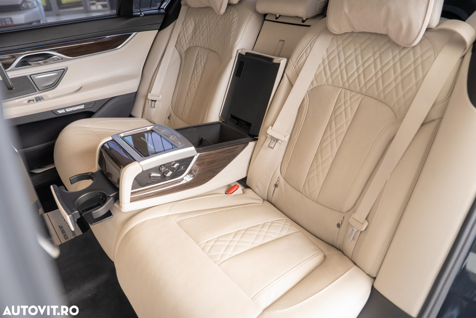BMW Seria 7 - 23