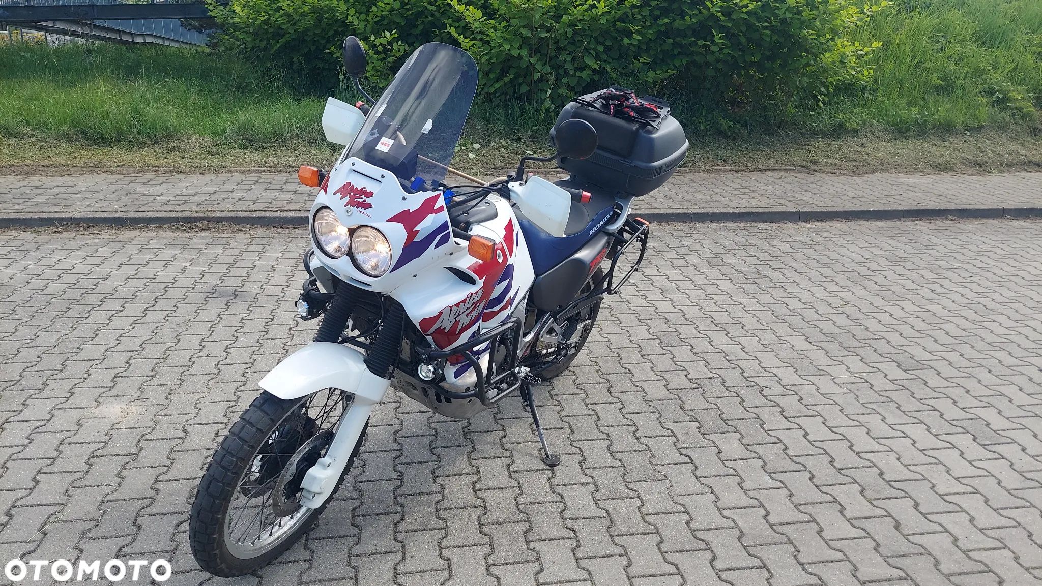 Honda XRV
