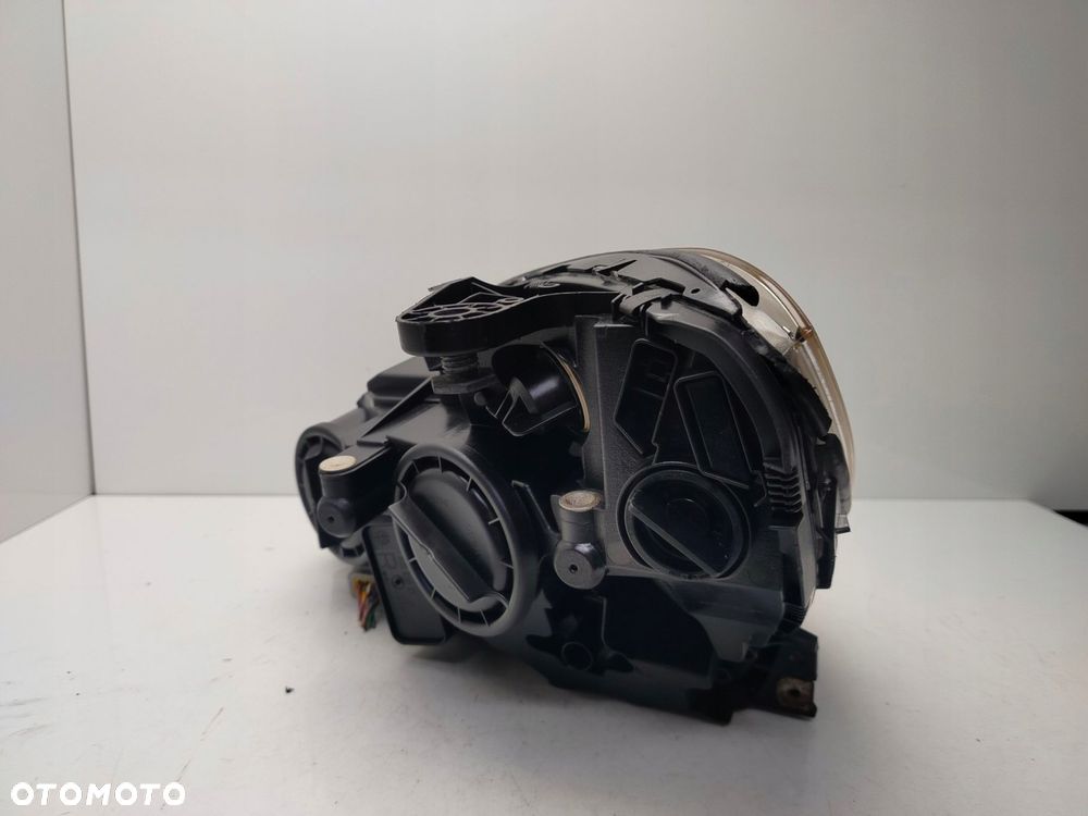 mercedes w204 07r- reflektor lampa prawy przód prawa przednia - 4