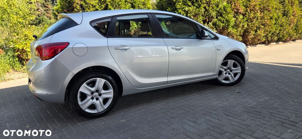Opel Astra 1.6 CDTI Sport - 17