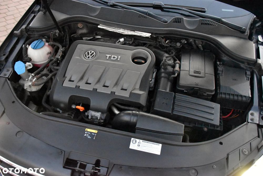 Volkswagen Passat 2.0 TDI DSG Comfortline - 33