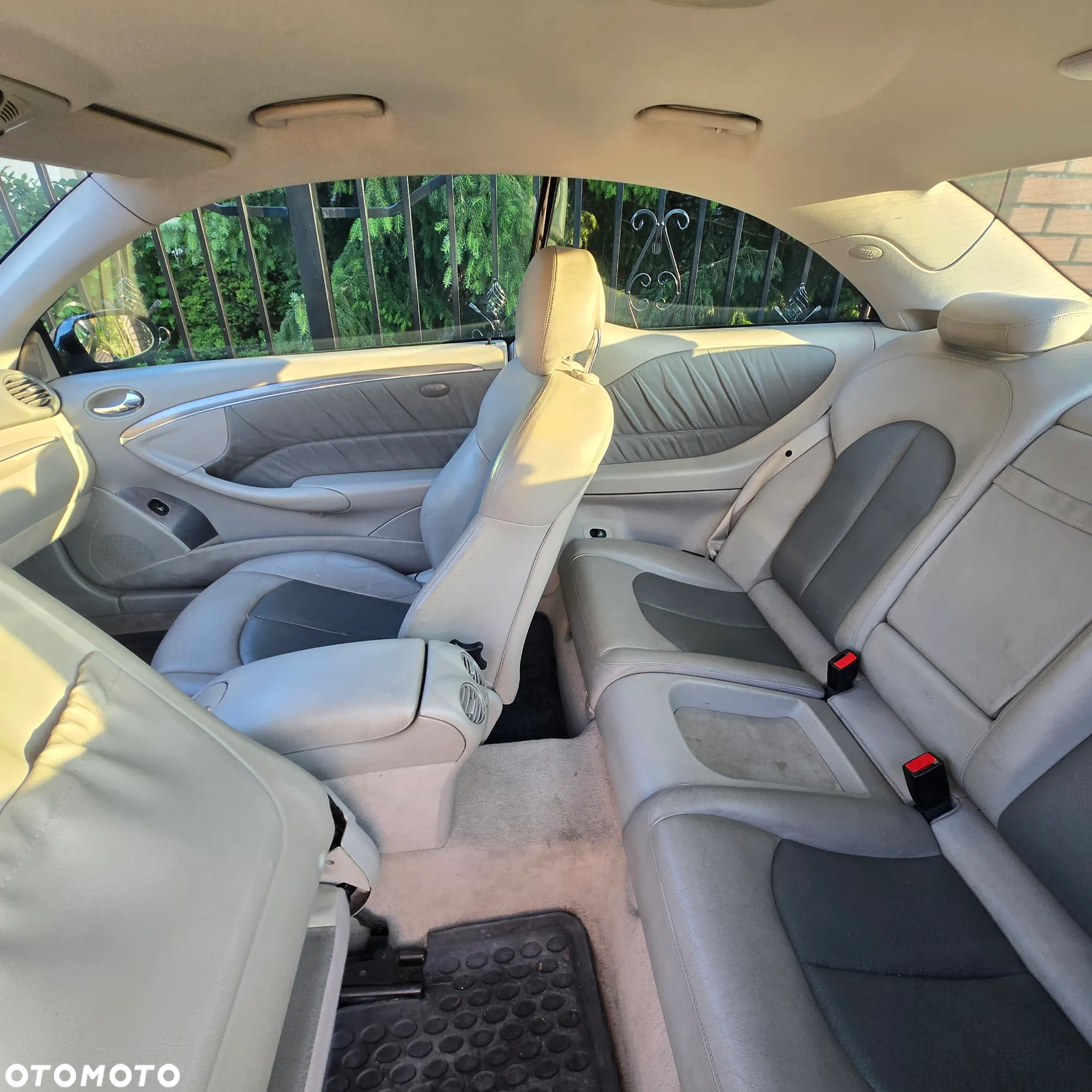Mercedes-Benz CLK - 17