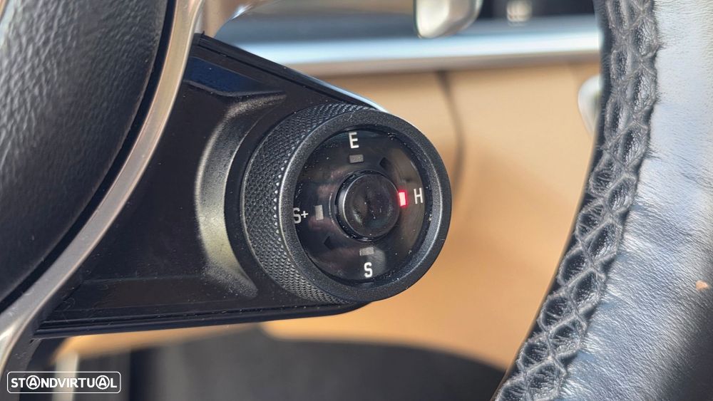 Porsche Panamera Sport Turismo 4 E-Hybrid Platinum Edition - 34