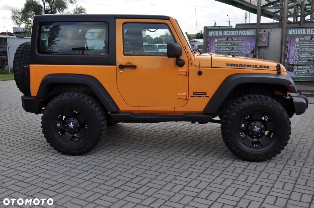 Jeep Wrangler - 13