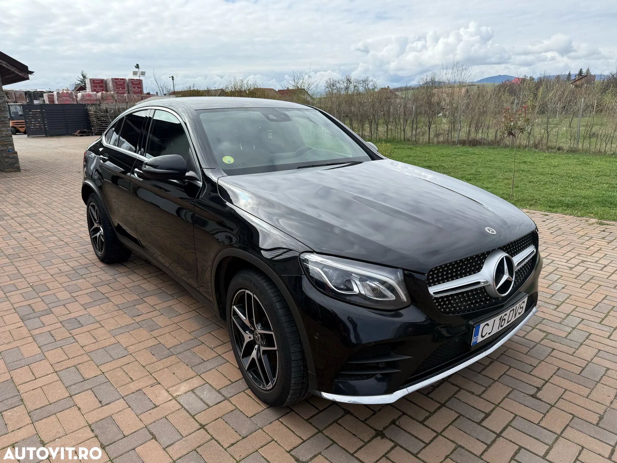Mercedes-Benz GLC 220 d 4Matic 9G-TRONIC AMG Line - 1