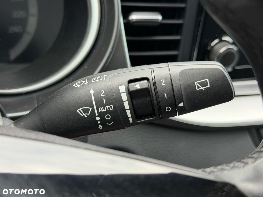 Kia Ceed 1.5 T-GDI M - 16