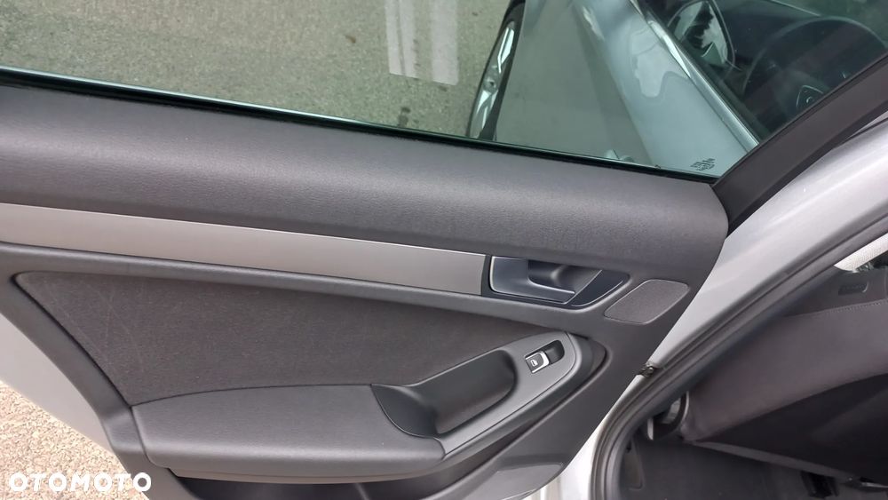 Audi A4 Limousine 1.8 TFSI Ambiente - 29