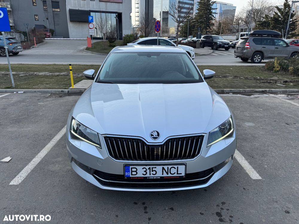 Skoda Superb 2.0 TDI DSG Ambition - 3