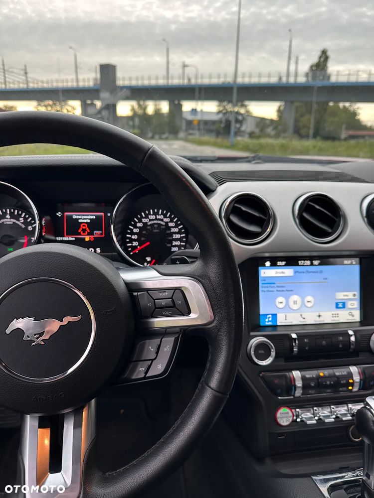 Ford Mustang 5.0 V8 GT - 6