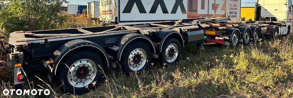Van Hool Pod każdy kontener - 1