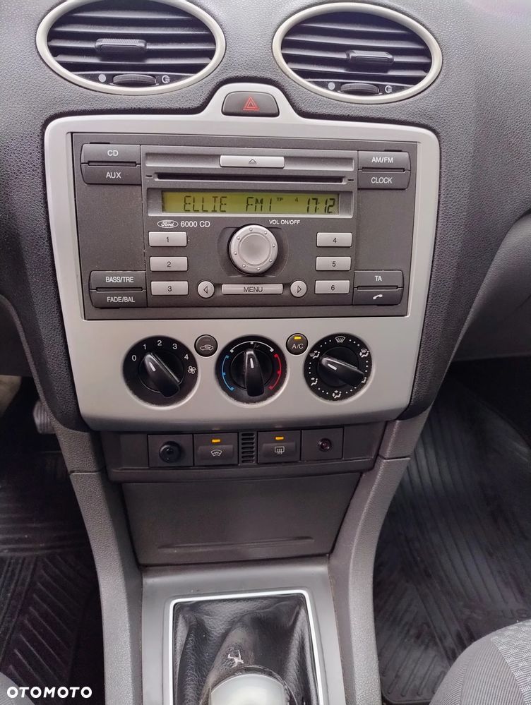 Ford Focus 1.6 Ti-VCT Titanium - 10