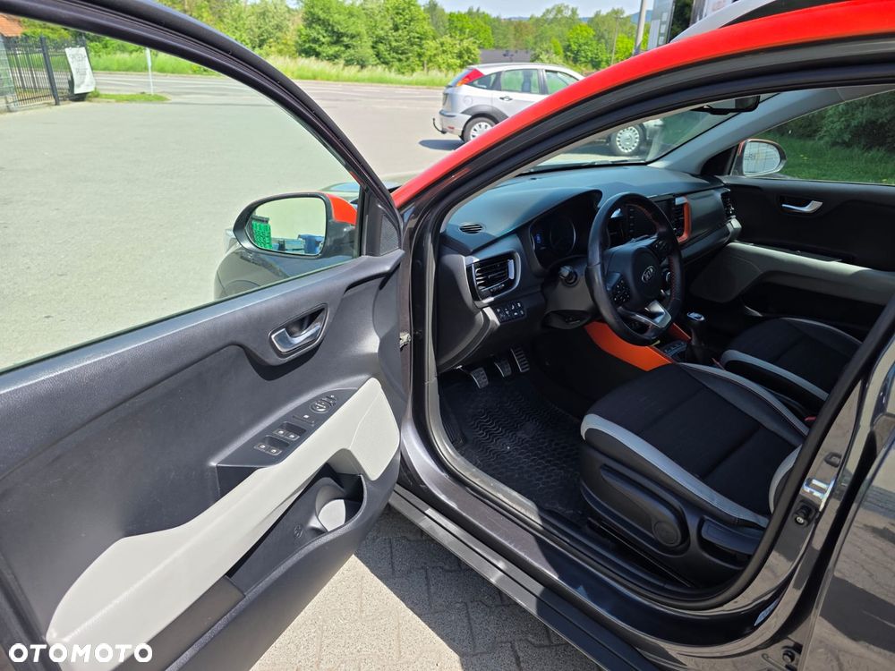 Kia Stonic 1.0 T-GDI OPF Platinum Edition - 11