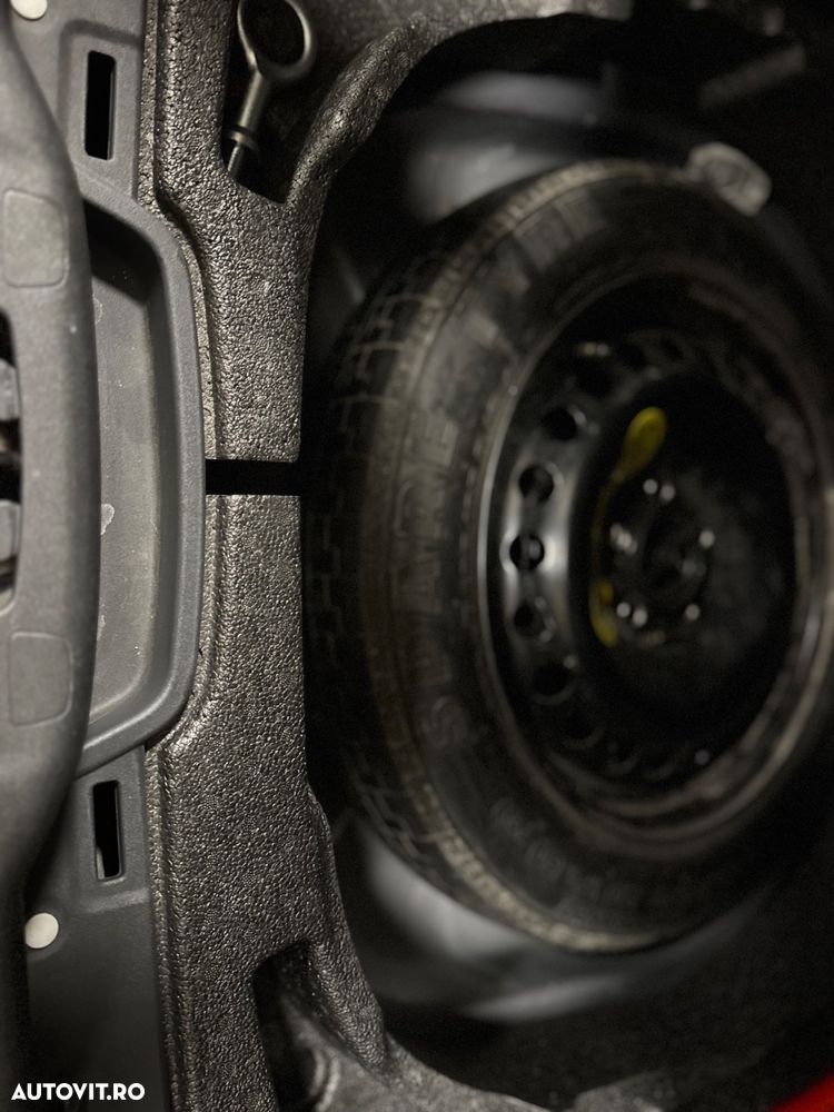 Volvo V50 2.0 D Momentum - 30