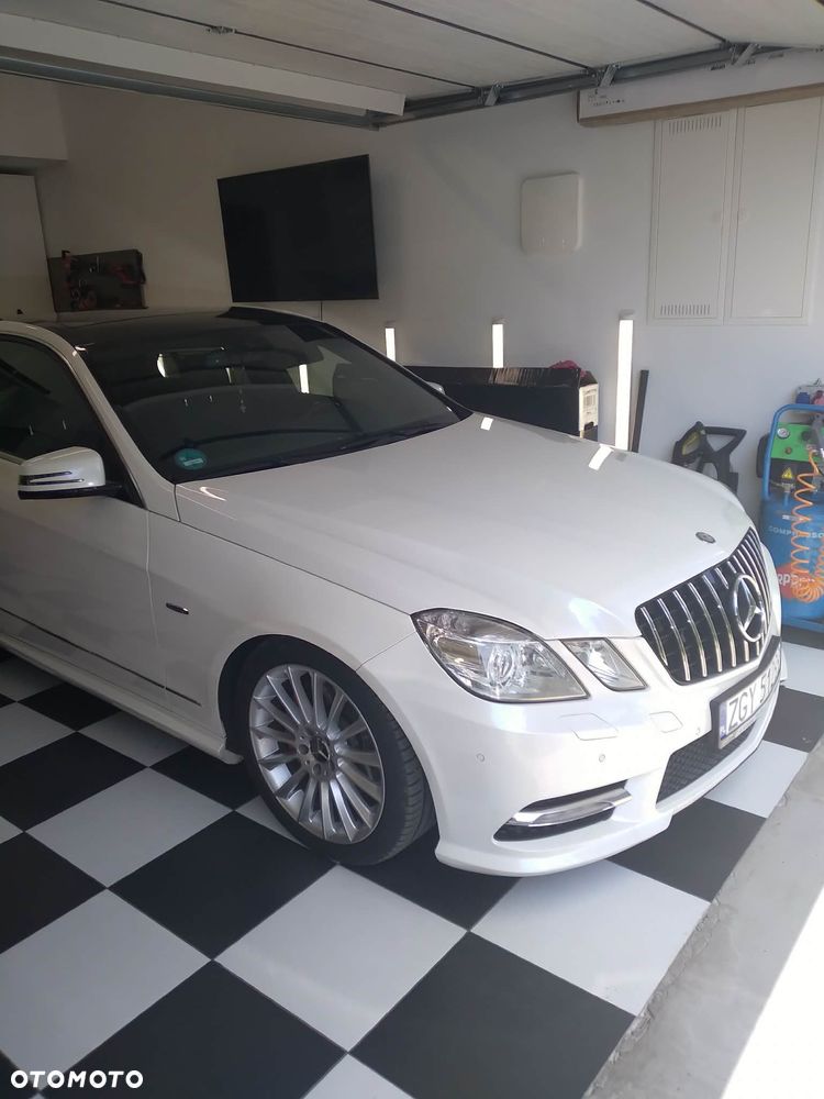 Mercedes-Benz Klasa E 350 CDI BlueEff Avantgarde - 11