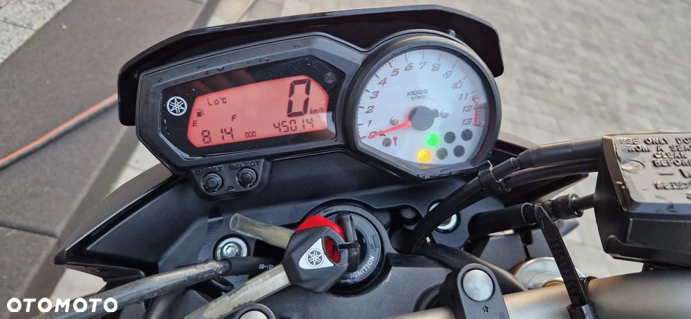 Yamaha FZ8 - 7