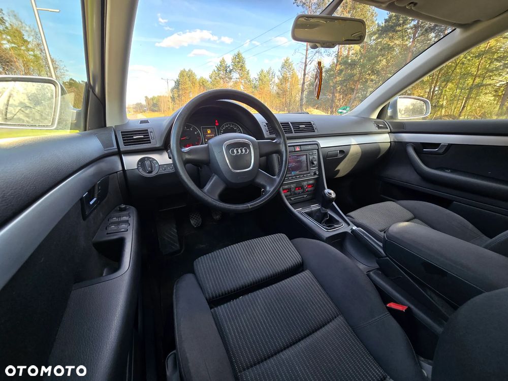 Audi A4 Avant 2.0 T FSI - 28