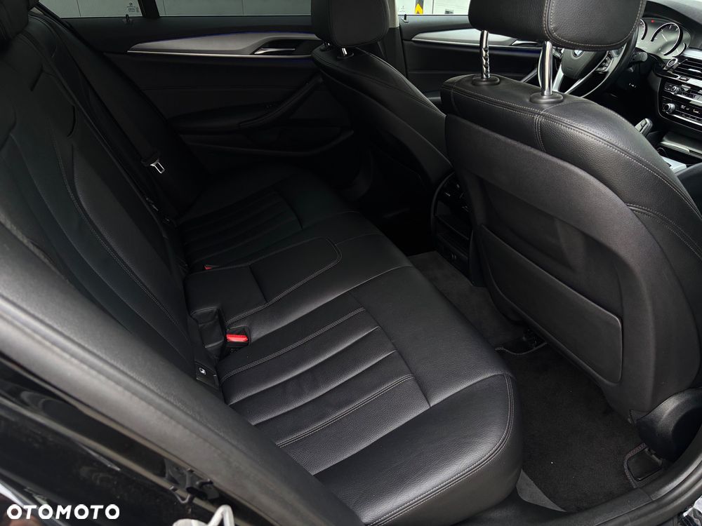 BMW Seria 5 520d - 12