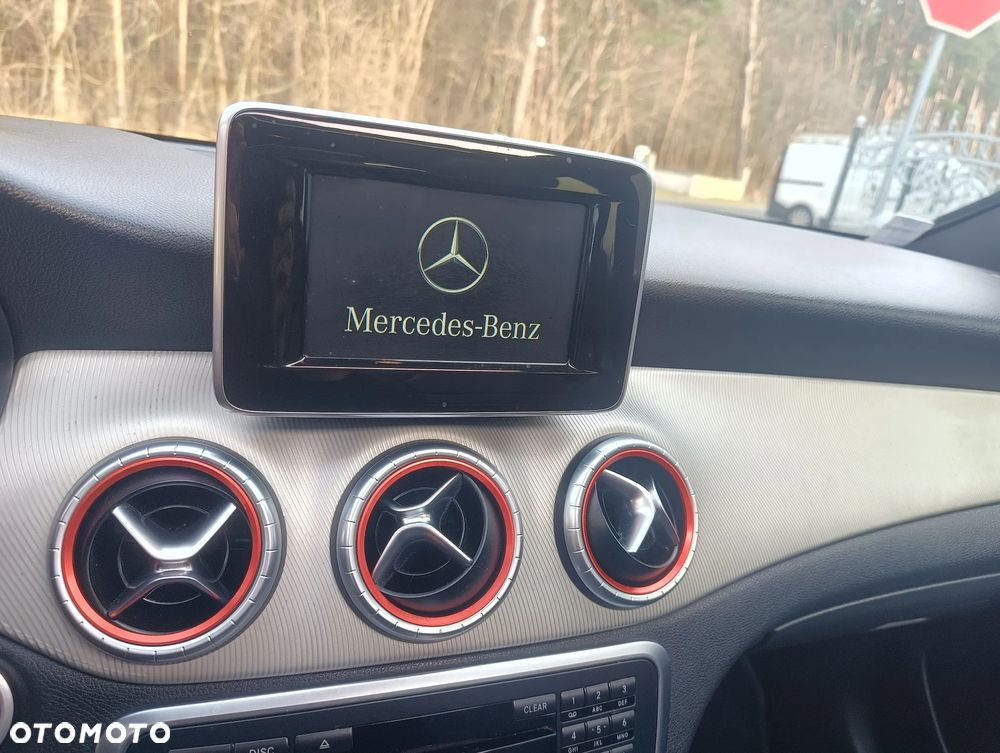 Mercedes-Benz CLA - 8