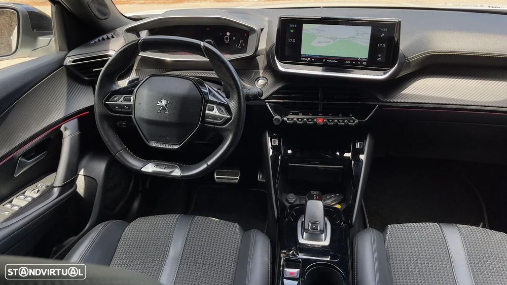 Peugeot 2008 PureTech 130 EAT8 GT - 27
