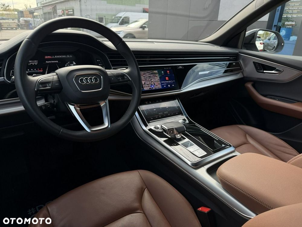 Audi Q8 - 11