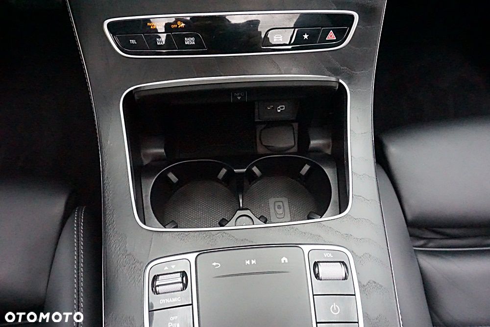 Mercedes-Benz Klasa E 220 d AMG - 31