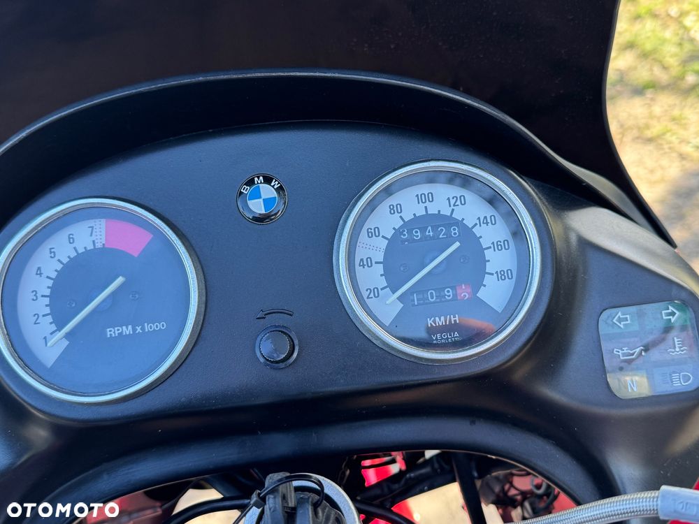 BMW F - 17