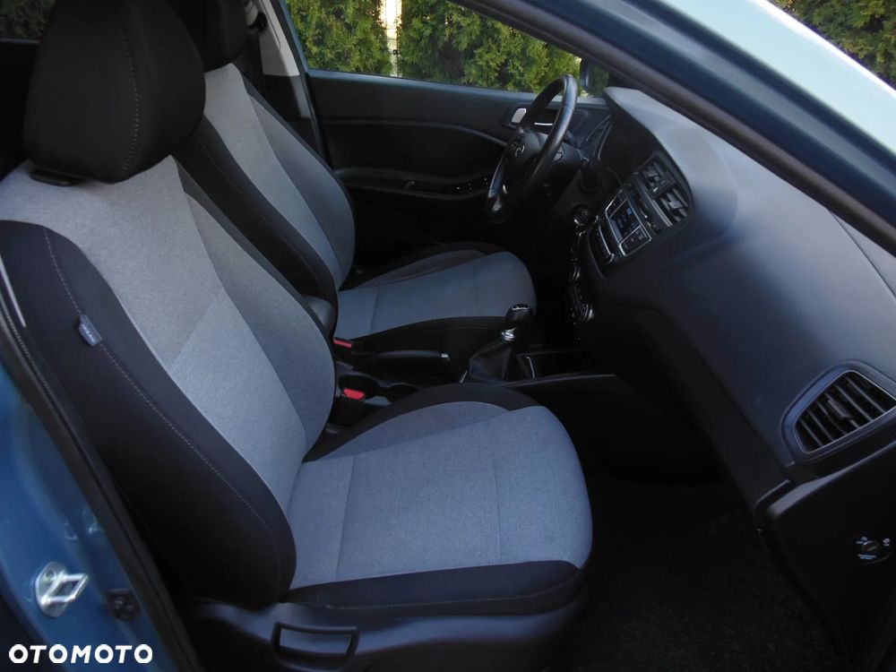 Hyundai i20 1.2 Intro Edition - 15