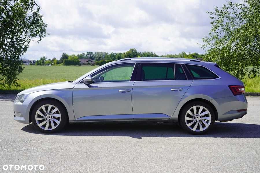 Skoda Superb 2017 photo 2