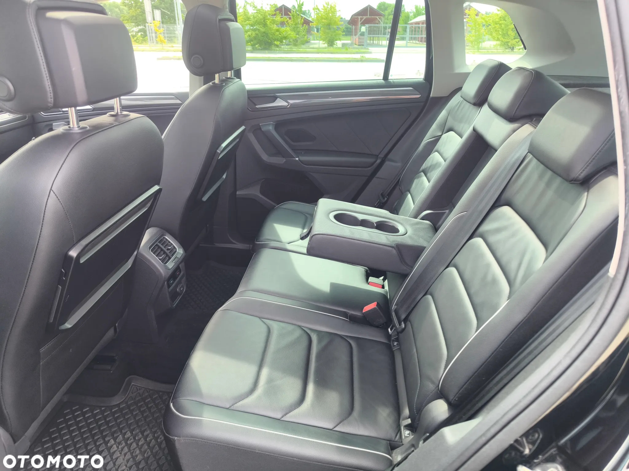 Volkswagen Tiguan 2.0 TDI SCR 4MOTION (BlueMotion Techn.) DSG Highline - 28