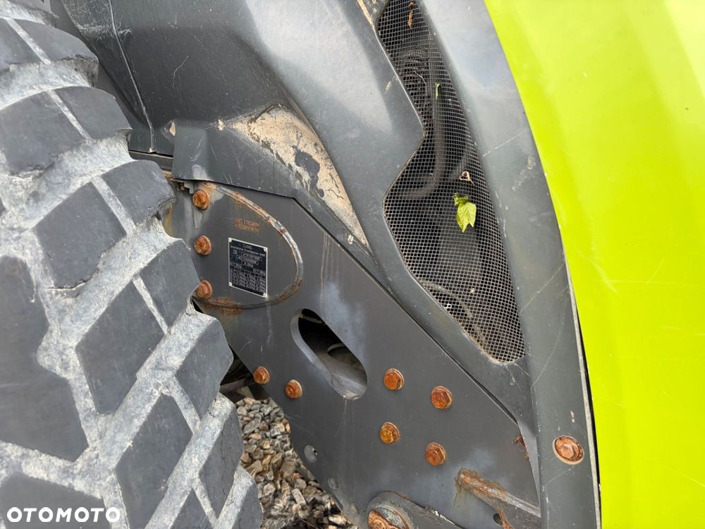 Claas Xerion 4000 Trac - 32