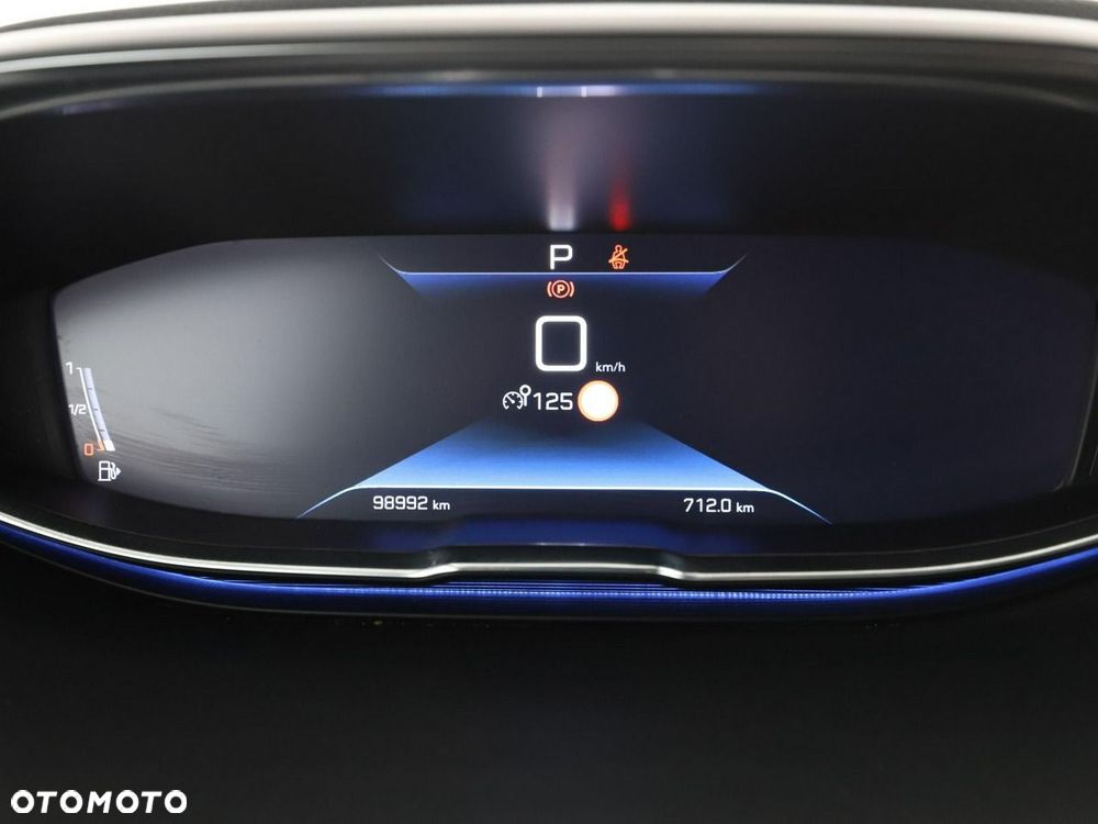 Peugeot 5008 PureTech 130 EAT8 Stop & Start GT - 23