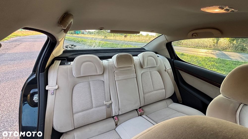 Peugeot 407 1.6 HDI Presence - 10