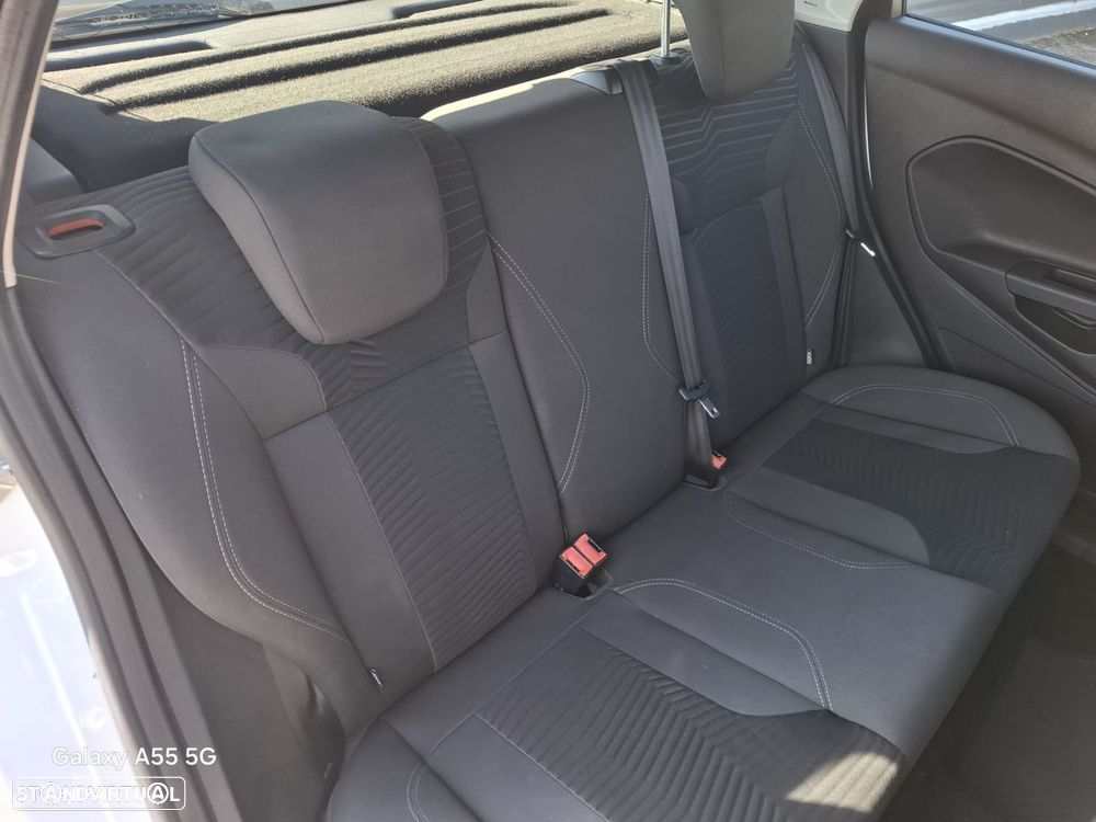 Ford Fiesta 1.6 TDCi Titanium ECOnetic - 22