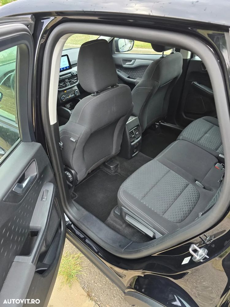 Ford Kuga 2.0 EcoBlue 4x4 Aut. TITANIUM - 16