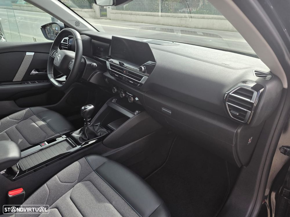 Citroën C4 1.2 PureTech Plus - 24