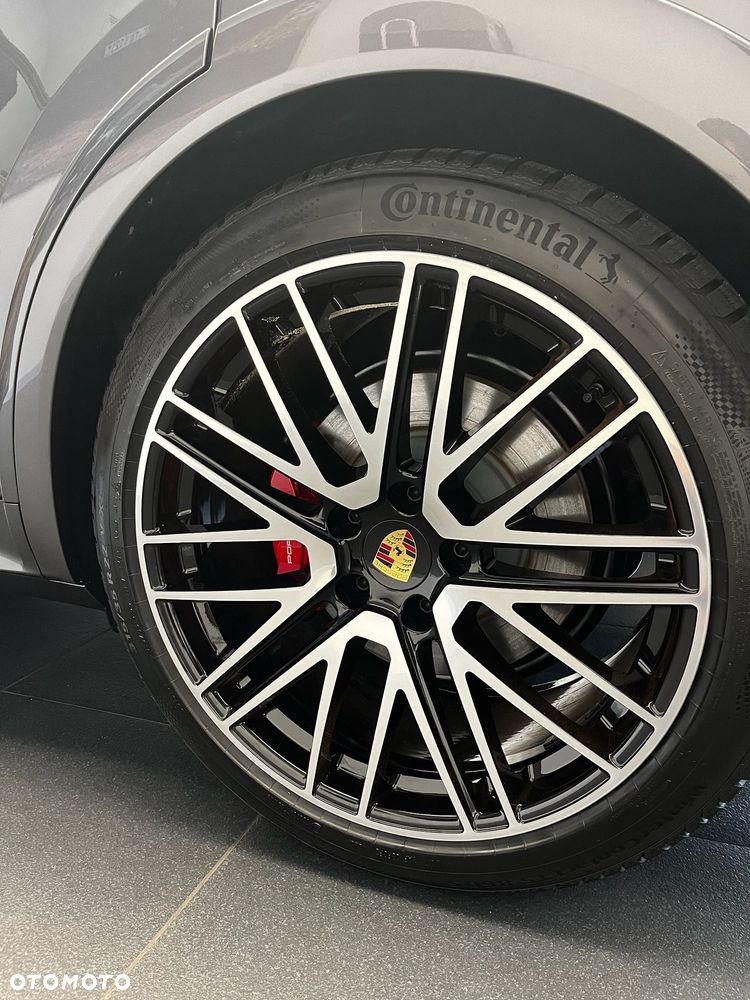 Porsche Cayenne S E-Hybrid PHEV Black Edition - 11